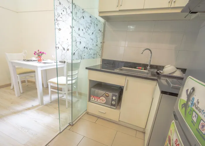 Indo Serviced Apartment